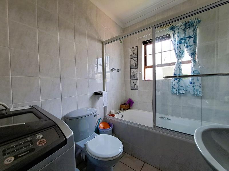 4 Bedroom Property for Sale in Protea Village Western Cape